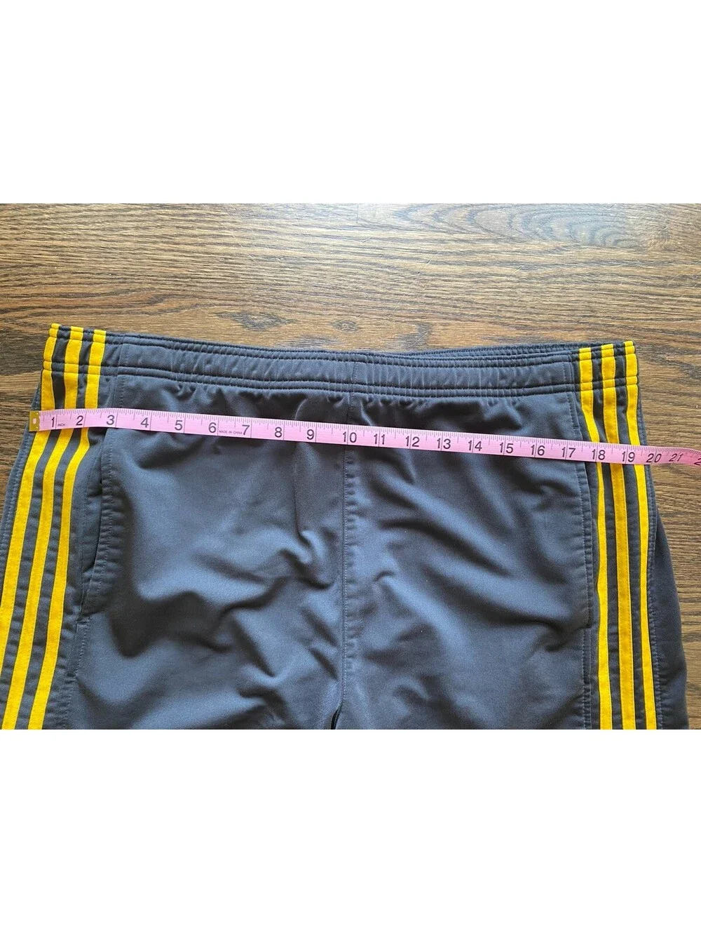 Vtg Adidas Track Pants Men’s Size L Gray & Yellow Tear Away Wide Leg Baggy Y2K